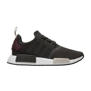 Size 8 women’s adidas NMDs!!!